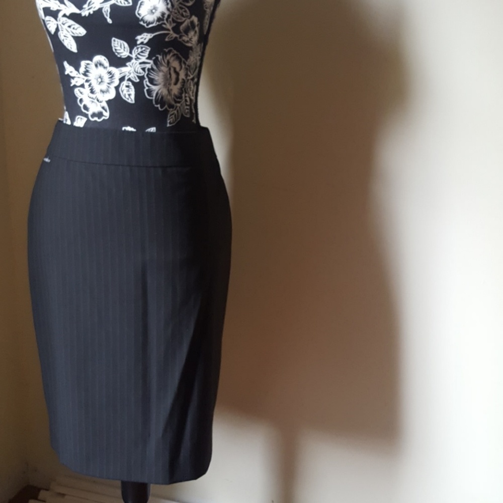 💙Antonio Melani Black Pinstripe Skirt